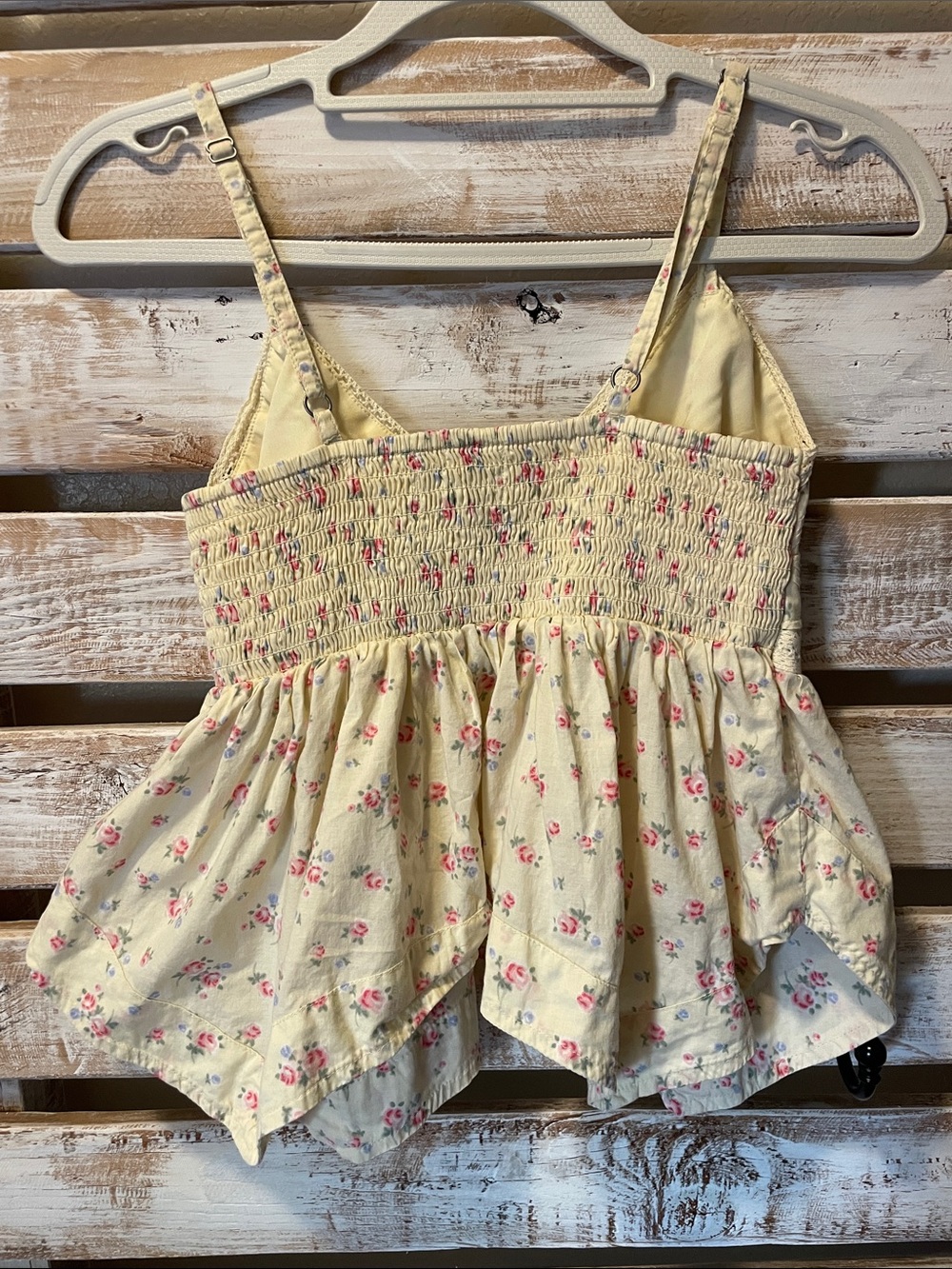 Hollister Pale Butter Yellow Floral Lace-Trim Cami Top Size XS - Picture 5 of 5